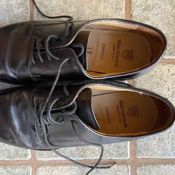 Allen Edmond's Corsico black oxfords, 8D - Picture 3 of 7